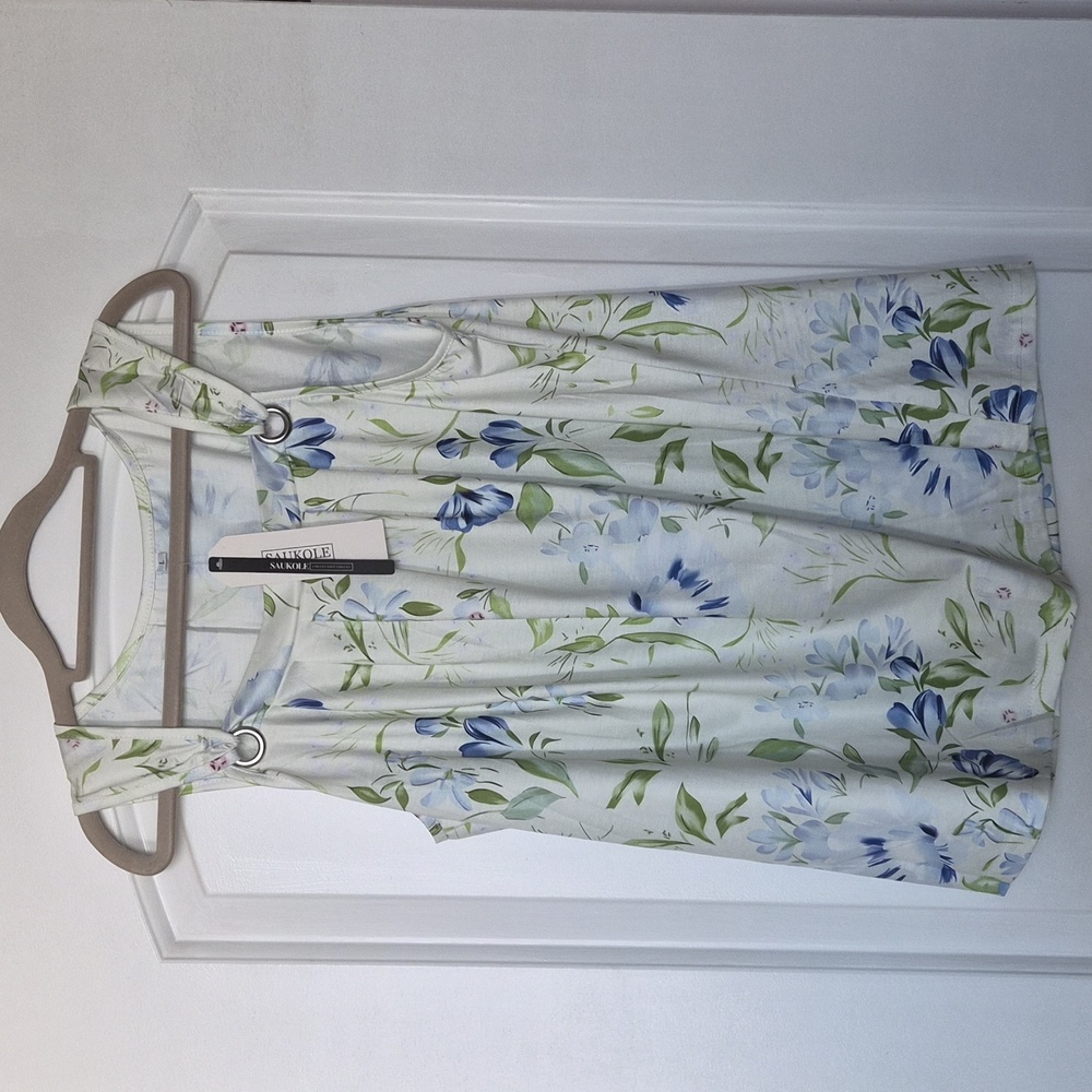 Floral Sleeveless Blouse - White and Blue